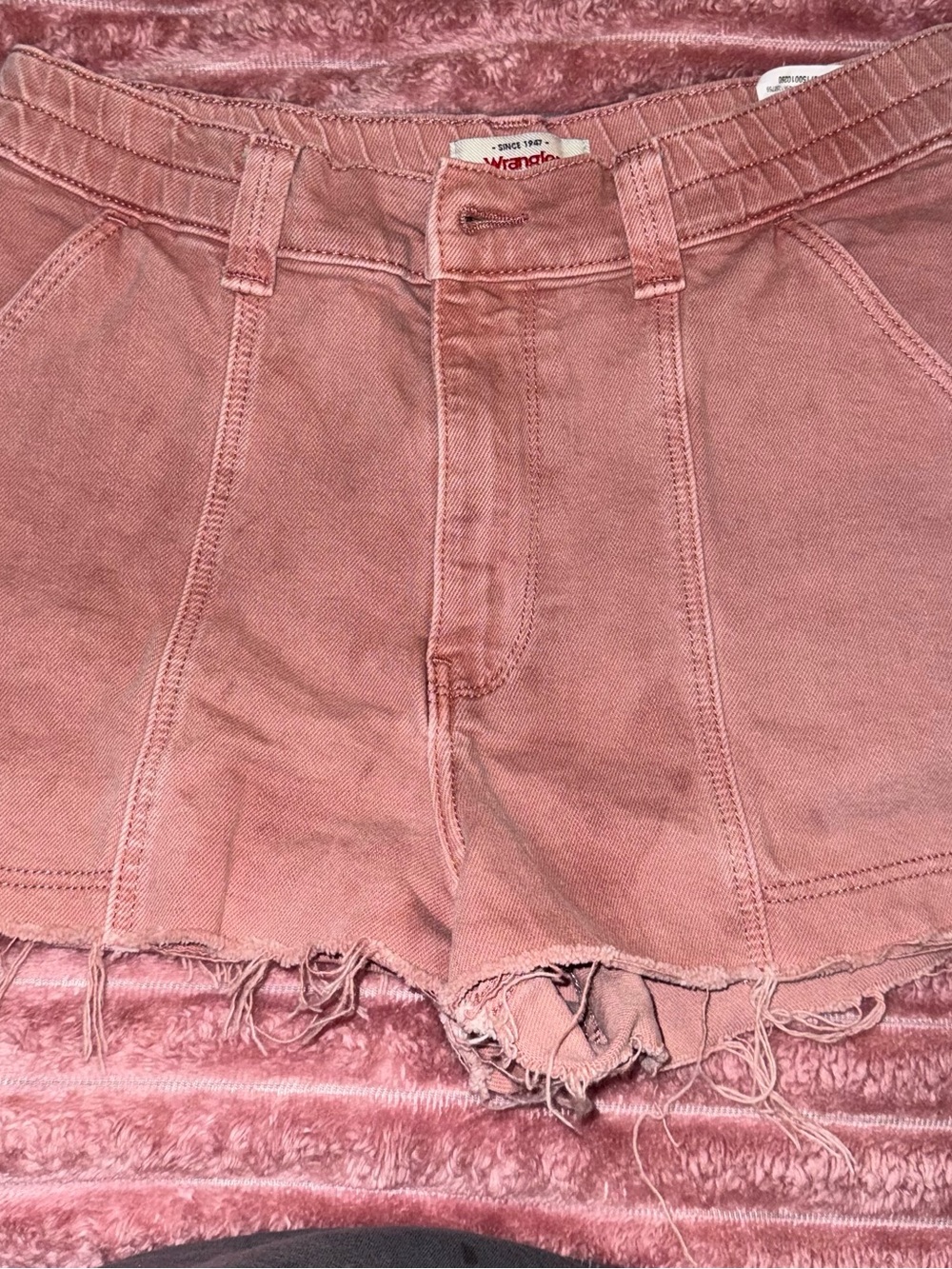 Wrangler Dusty Pink Frayed-Hem Women’s Jean Shorts